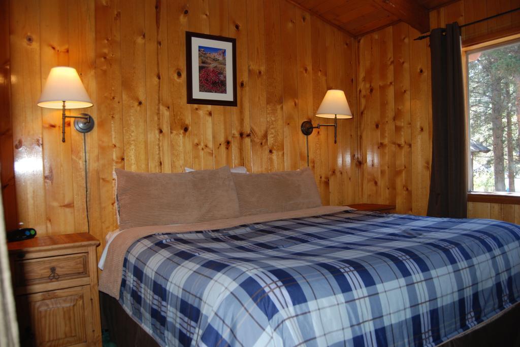 Edelweiss Lodge Mammoth Lakes